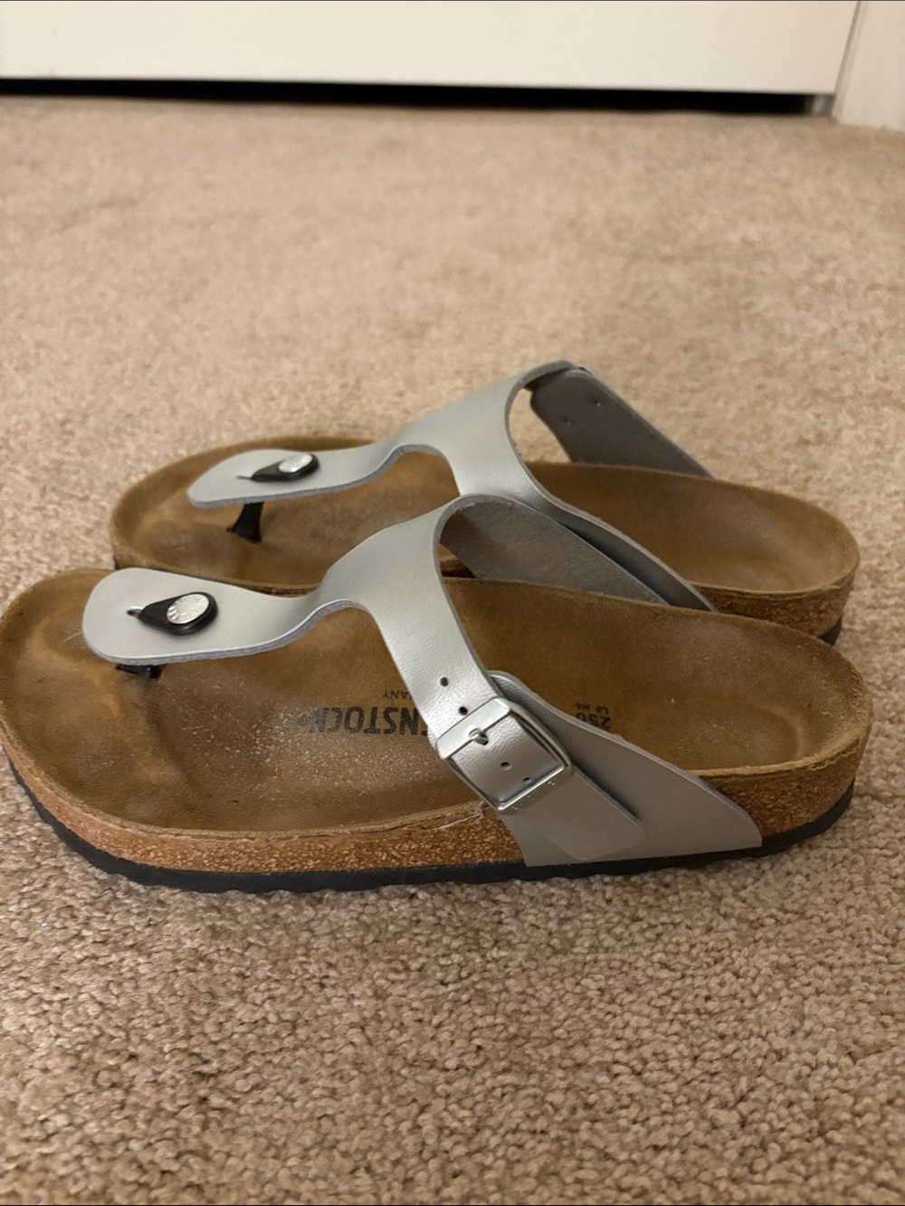 Birkenstock Gizeh - Silver